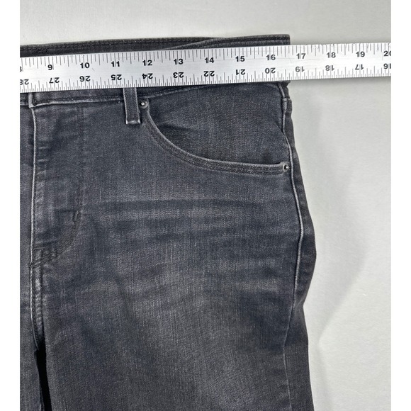 Levi's Classic Mid Rise Skinny Jeans Womens Sz 12 Black Faded Whiskers - Picture 7 of 10